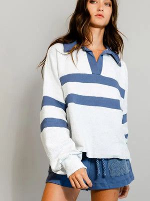 Spread Collared Neck Contrast Top
