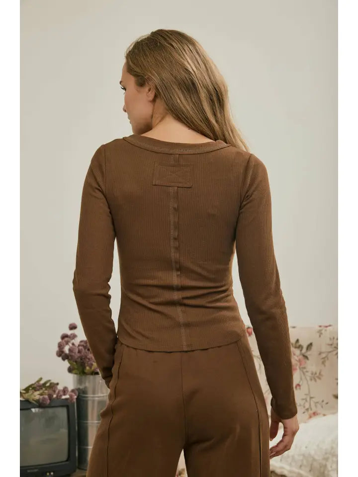 Fitted Ribbed Henley Knit Top Brown