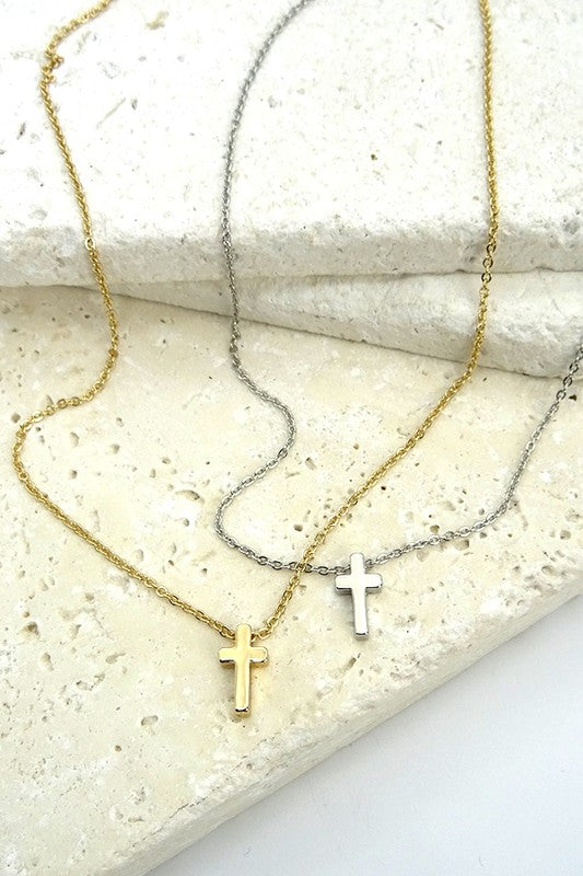 Classic mini cross necklace